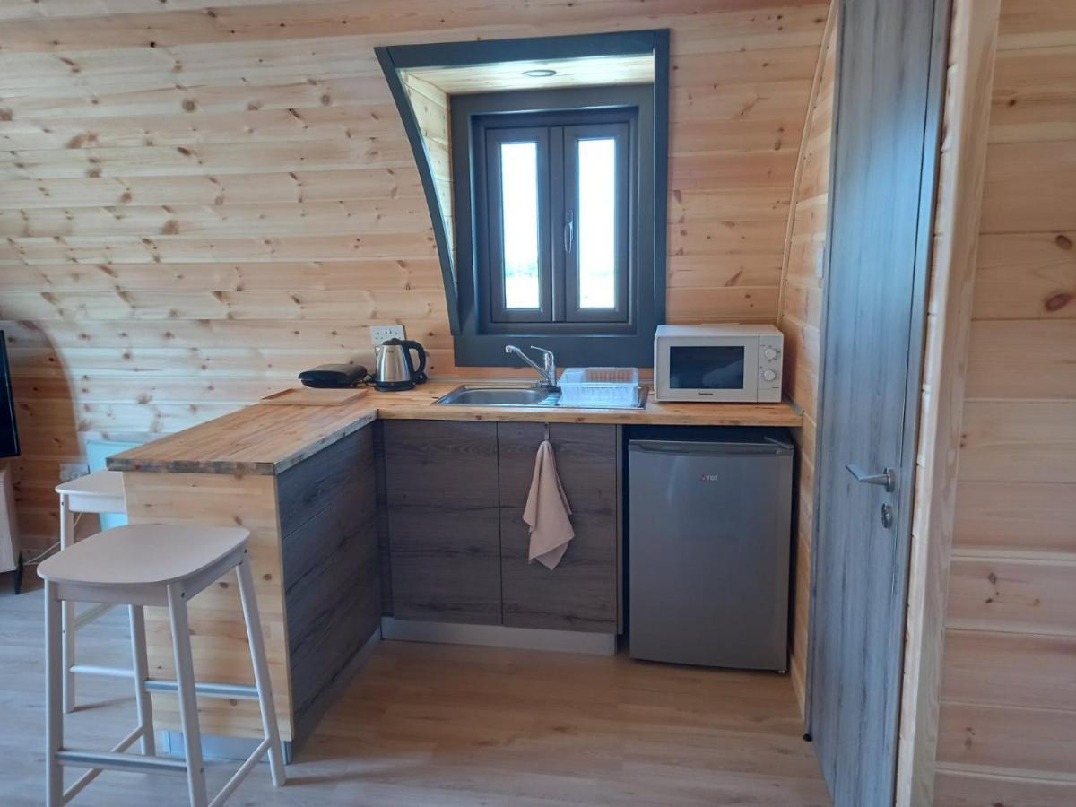 Glamping Pod Hotel Prodromi Buitenkant foto